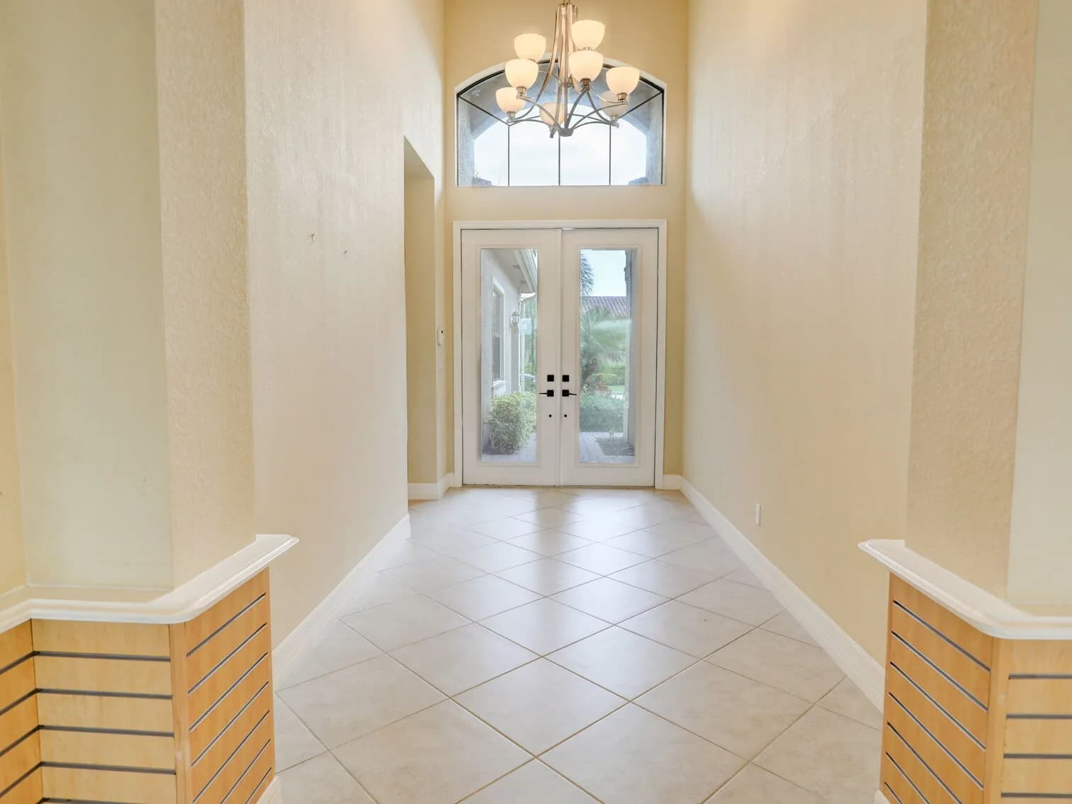 Fort Myers Marina Bay, Estate Online Auction — auction photograph 4