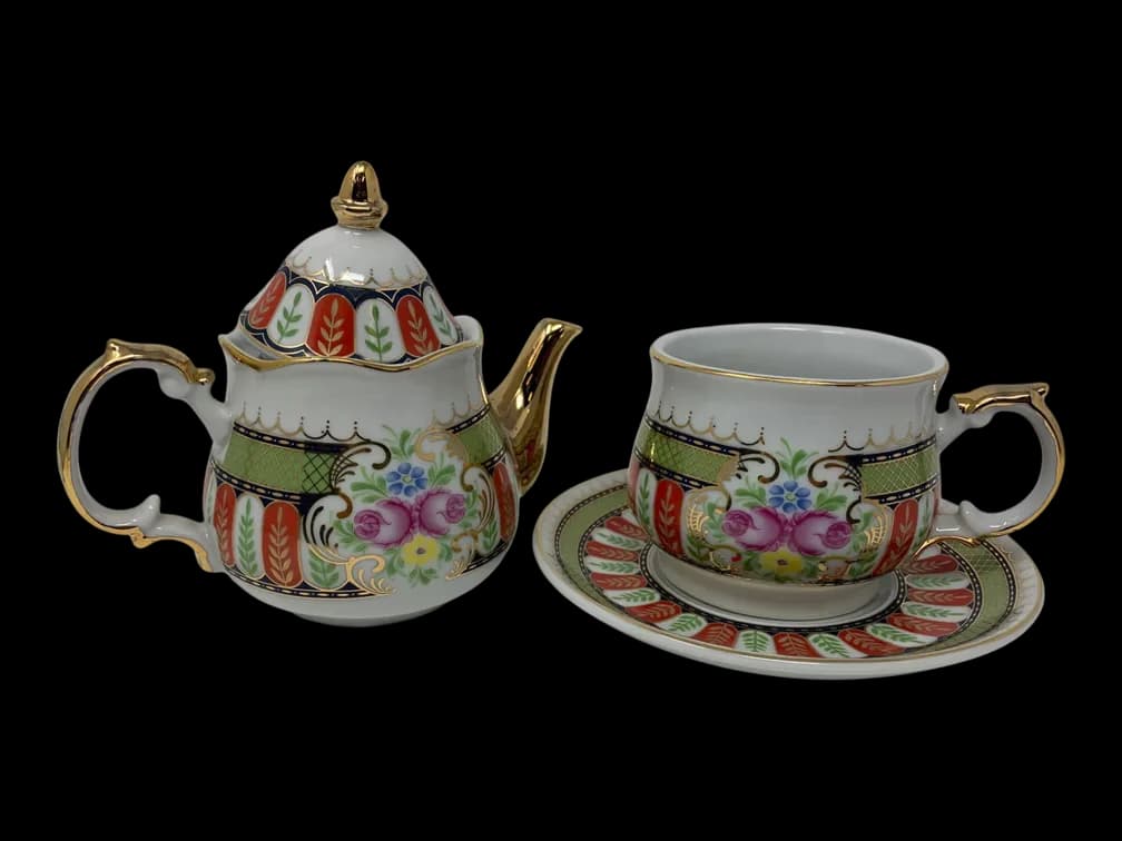 #1080 • Sorelle Tea for One Porcelain Cup and Teapot Set Blue and Red